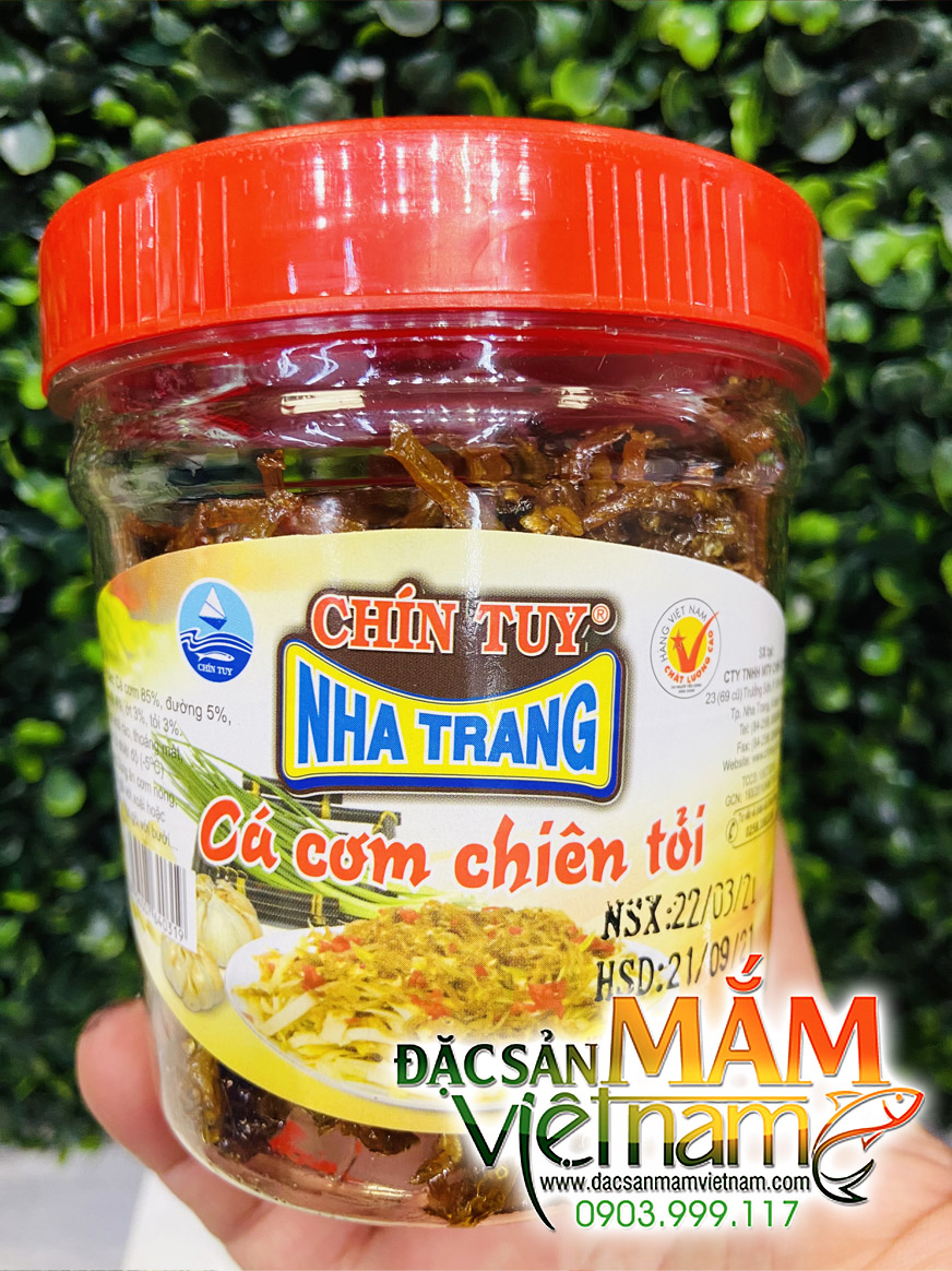 Cá cơm chiên tỏi đặc sản Nha Trang